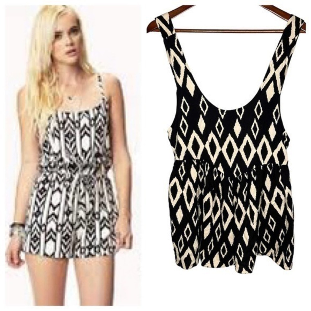 NEW Asos black & cream tank shorts romper tribal novelty print light US size 4